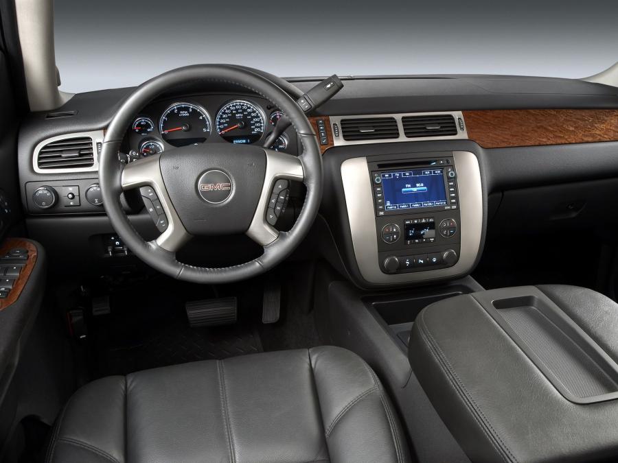  GMC Sierra 3500 HD SLT Crew Cab 2007 года  (фото 4 из 11)
